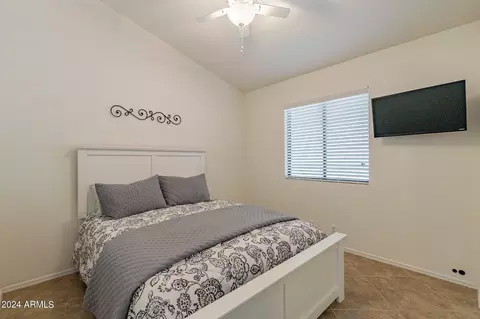 Bedroom - 849 E Vaughn Ave, Gilbert, AZ 85234 photo 4 of 5