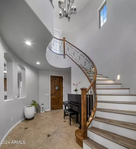 Entry Way - 5131 N 34th Way, Phoenix, AZ 85018 photo 1 of 3