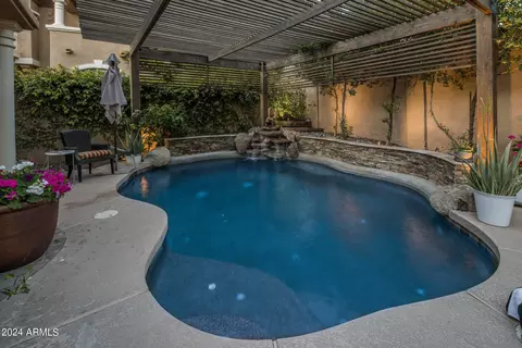 Exterior - 5131 N 34th Way, Phoenix, AZ 85018 photo 8 of 18