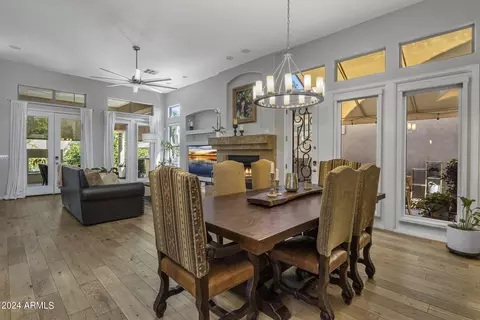 Dining - 5131 N 34th Way, Phoenix, AZ 85018 photo 1 of 3