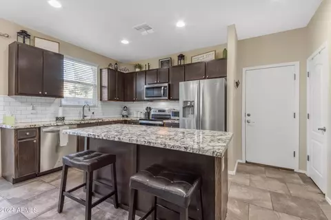 Kitchen - 4083 E Tyson St, Gilbert, AZ 85295 photo 3 of 6