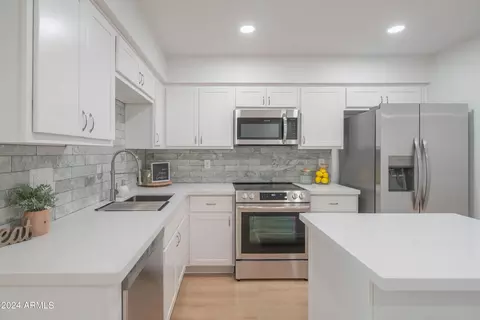 4501 E Carol Ave #67, Mesa, AZ 85206