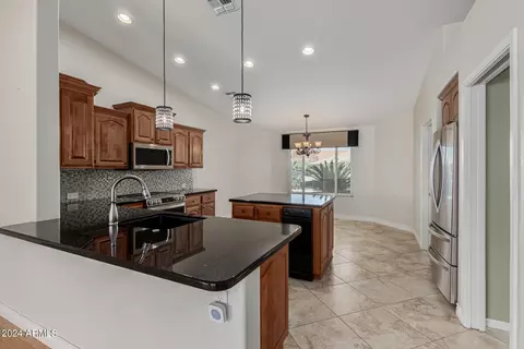 Kitchen - 11003 E Nopal Ave, Mesa, AZ 85209 photo 1 of 6