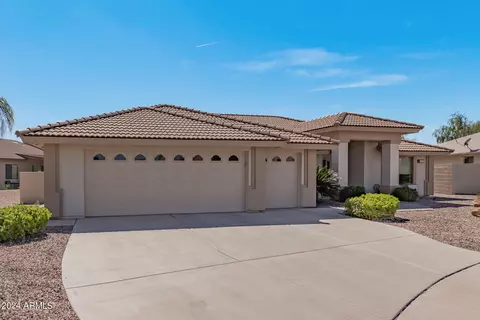 Exterior - 11003 E Nopal Ave, Mesa, AZ 85209 photo 4 of 12
