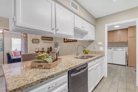 723 S Ashbrook --, Mesa, AZ 85204 photo 9