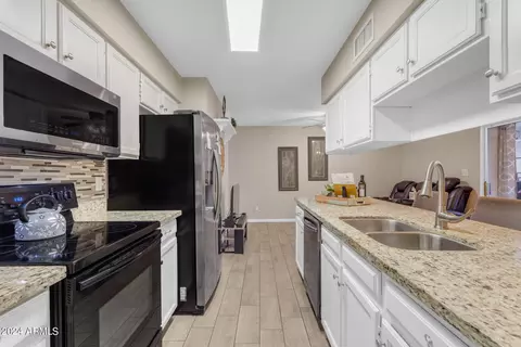 723 S Ashbrook --, Mesa, AZ 85204 photo 11