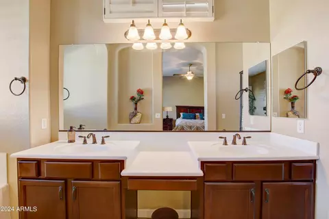 Bath - 8706 E Jaeger St, Mesa, AZ 85207 photo 2 of 4