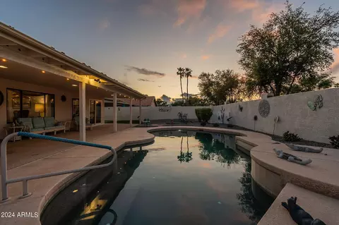 Exterior - 1502 W Devon Dr, Gilbert, AZ 85233 photo 10 of 16