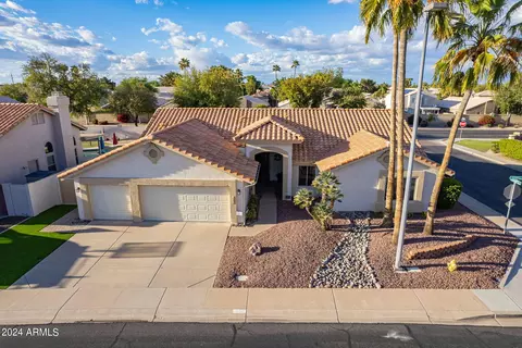 Exterior - 1502 W Devon Dr, Gilbert, AZ 85233 photo 7 of 16