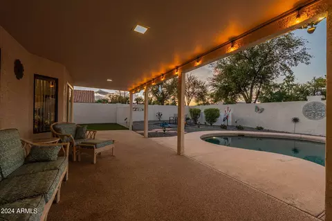 Exterior - 1502 W Devon Dr, Gilbert, AZ 85233 photo 11 of 16