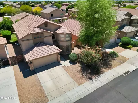 6793 W Tether Trl, Peoria, AZ 85383