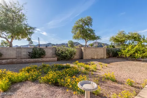 Exterior - 4129 E Zia St, Phoenix, AZ 85044 photo 3 of 32