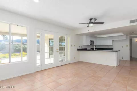 Kitchen - 4129 E Zia St, Phoenix, AZ 85044 photo 1 of 4