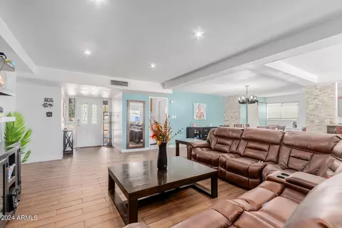 4826 N 63rd Ave, Phoenix, AZ 85033