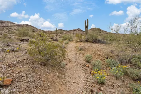 View/Area - 2112 E Granite View Dr, Phoenix, AZ 85048 photo 7 of 8