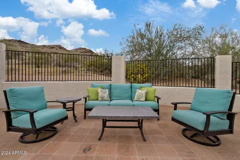 Exterior - 2112 E Granite View Dr, Phoenix, AZ 85048 photo 15 of 17