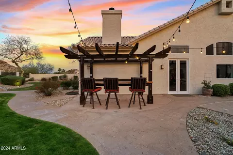 Exterior - 2112 E Granite View Dr, Phoenix, AZ 85048 photo 8 of 17
