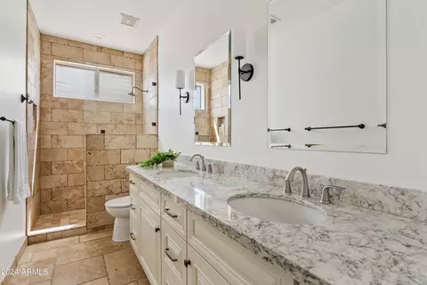 Bath - 2112 E Granite View Dr, Phoenix, AZ 85048 photo 6 of 7