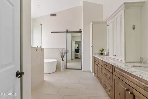 Bath - 2112 E Granite View Dr, Phoenix, AZ 85048 photo 5 of 7