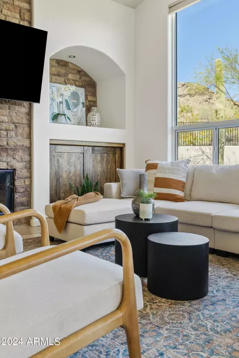 Living - 2112 E Granite View Dr, Phoenix, AZ 85048 photo 6 of 6