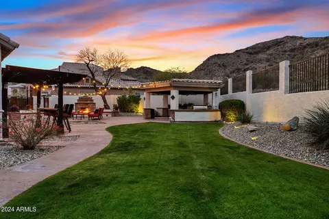 Exterior - 2112 E Granite View Dr, Phoenix, AZ 85048 photo 7 of 17