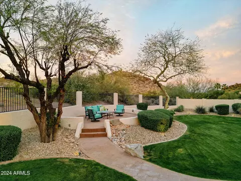 Exterior - 2112 E Granite View Dr, Phoenix, AZ 85048 photo 13 of 17