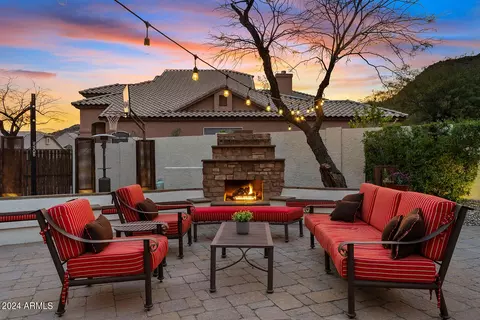 Exterior - 2112 E Granite View Dr, Phoenix, AZ 85048 photo 3 of 17