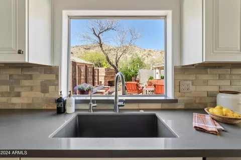 Kitchen - 2112 E Granite View Dr, Phoenix, AZ 85048 photo 6 of 6