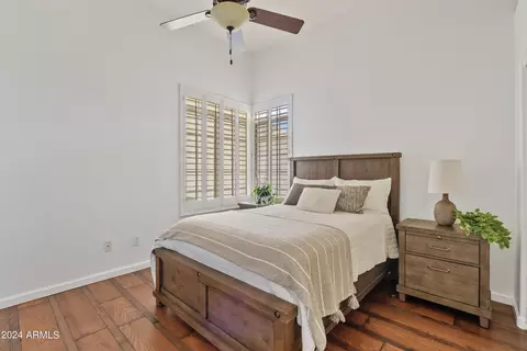 Bedroom - 2112 E Granite View Dr, Phoenix, AZ 85048 photo 5 of 5
