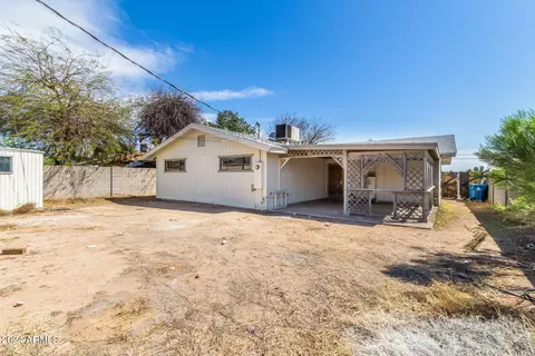 Exterior - 300 W 18th Ave, Apache Junction, AZ 85120 photo 9 of 9