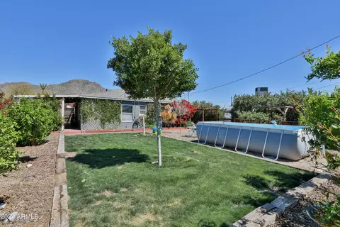 Exterior - 11 E Vogel Ave, Phoenix, AZ 85020 photo 9 of 13