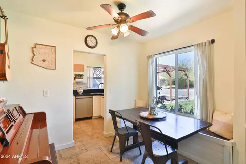 Dining - 11 E Vogel Ave, Phoenix, AZ 85020 photo 2 of 3