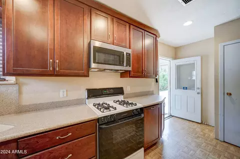 1118 E Fern Dr S, Phoenix, AZ 85014 photo 9