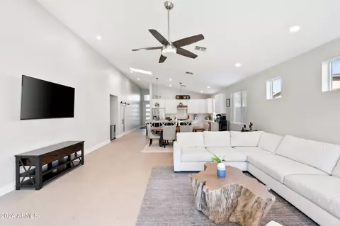 Living - 2709 E Caldwell St, Phoenix, AZ 85042 photo 1 of 3