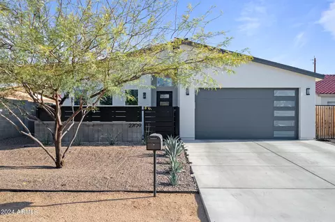 2709 E Caldwell St, Phoenix, AZ 85042