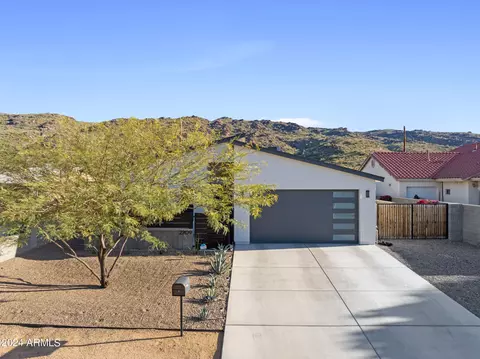 Exterior - 2709 E Caldwell St, Phoenix, AZ 85042 photo 2 of 11