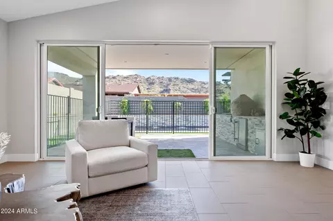 Living - 2709 E Caldwell St, Phoenix, AZ 85042 photo 3 of 3