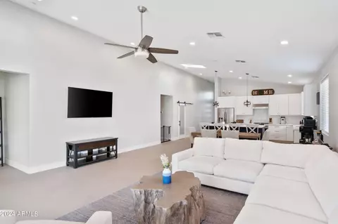 Living - 2709 E Caldwell St, Phoenix, AZ 85042 photo 2 of 3
