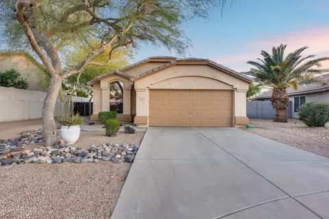 10253 W Patrick Ln, Peoria, AZ 85383