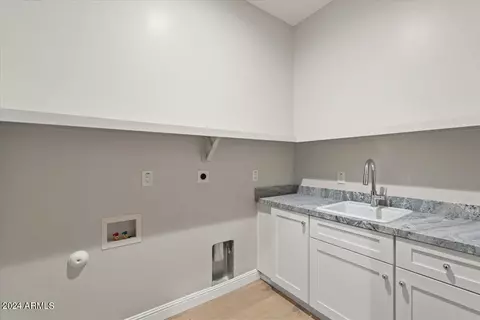4501 E Cheery Lynn Rd, Phoenix, AZ 85018 photo 26
