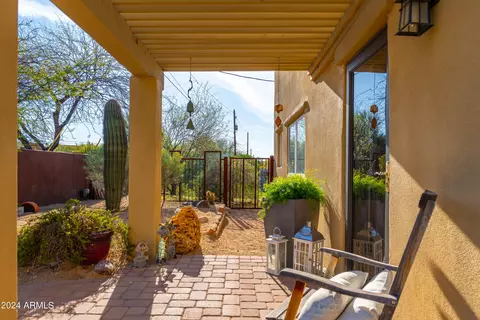 Exterior - 8608 S 23rd Pl, Phoenix, AZ 85042 photo 9 of 47