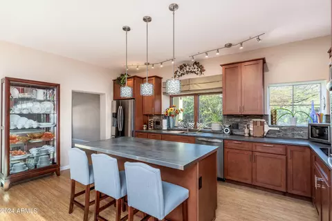 Kitchen - 8608 S 23rd Pl, Phoenix, AZ 85042 photo 5 of 9