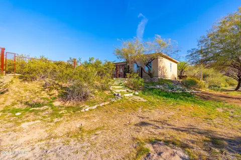 Exterior - 8608 S 23rd Pl, Phoenix, AZ 85042 photo 25 of 47