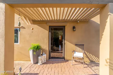 Exterior - 8608 S 23rd Pl, Phoenix, AZ 85042 photo 8 of 47