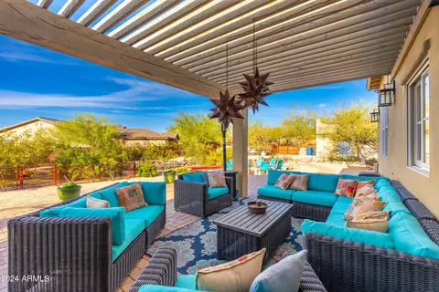 Exterior - 8608 S 23rd Pl, Phoenix, AZ 85042 photo 13 of 47
