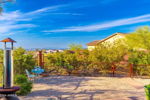 View/Area - 8608 S 23rd Pl, Phoenix, AZ 85042 photo 1 of 20