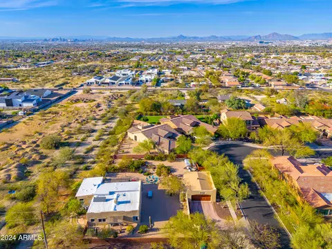 View/Area - 8608 S 23rd Pl, Phoenix, AZ 85042 photo 7 of 20
