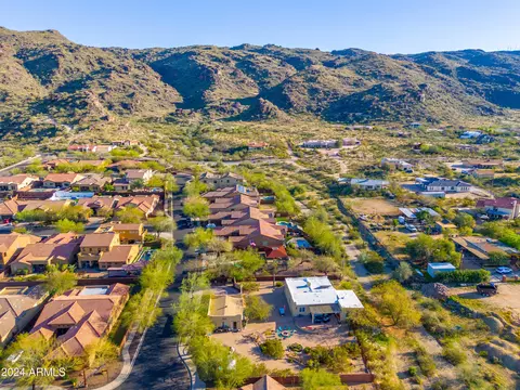 View/Area - 8608 S 23rd Pl, Phoenix, AZ 85042 photo 5 of 20