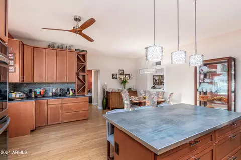 Kitchen - 8608 S 23rd Pl, Phoenix, AZ 85042 photo 6 of 9