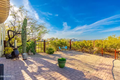 Exterior - 8608 S 23rd Pl, Phoenix, AZ 85042 photo 16 of 47